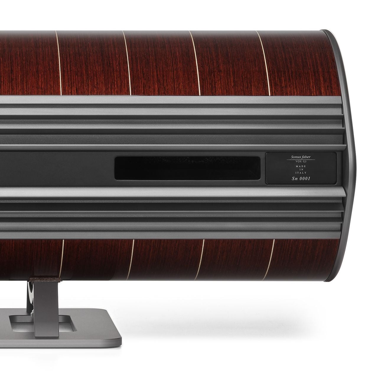 Rear view: Sonus faber Vox G3 home cinema speaker in Wenge Wood finish, showcasing its deep and rich color.